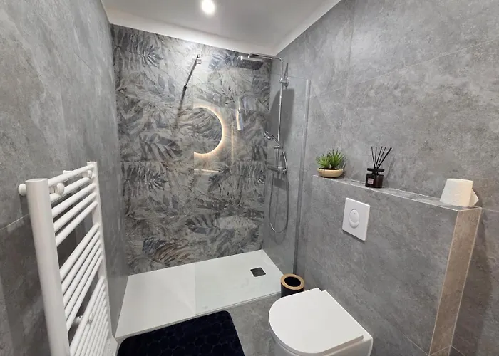 A Piazzetta * 皮亚纳