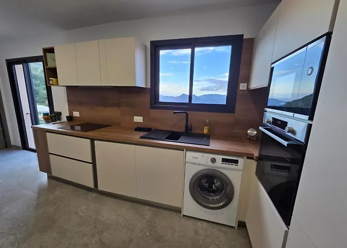 A Piazzetta * Piana (Corsica)